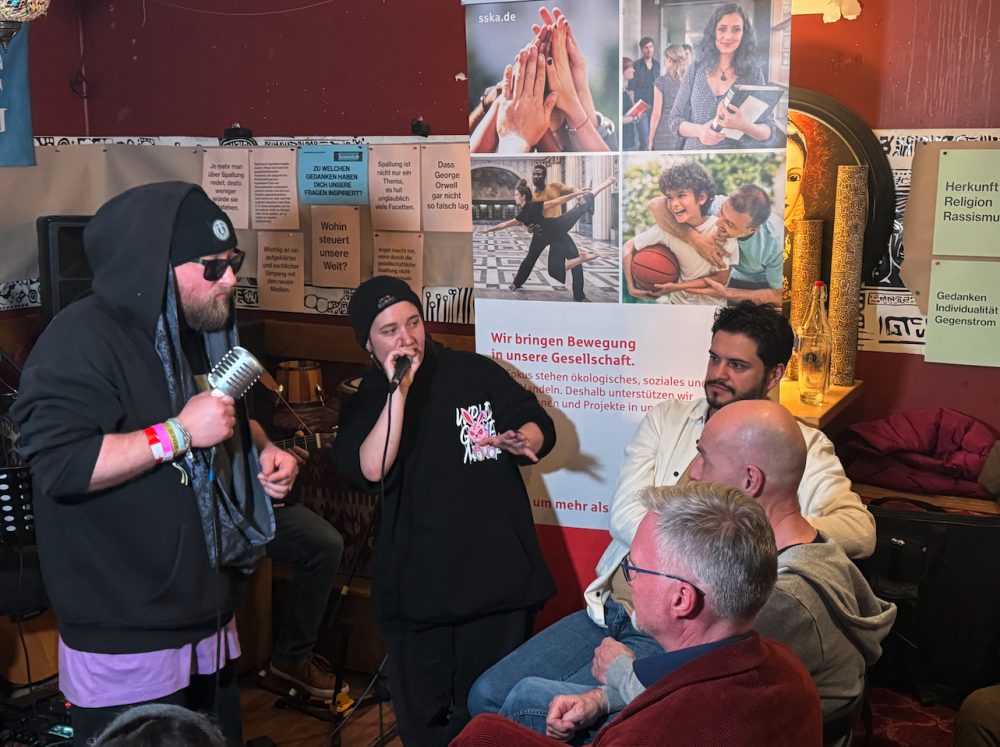 Cosmopoling-Neruda Cosmopoling-Neruda